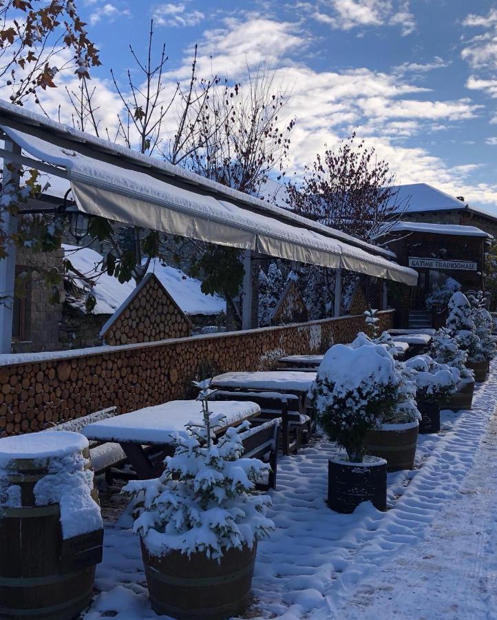 Hotel Ambassador Воскопоя Экстерьер фото