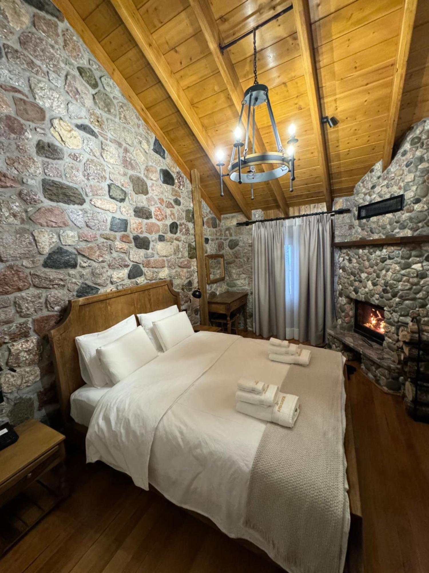 Hotel Ambassador Воскопоя Экстерьер фото