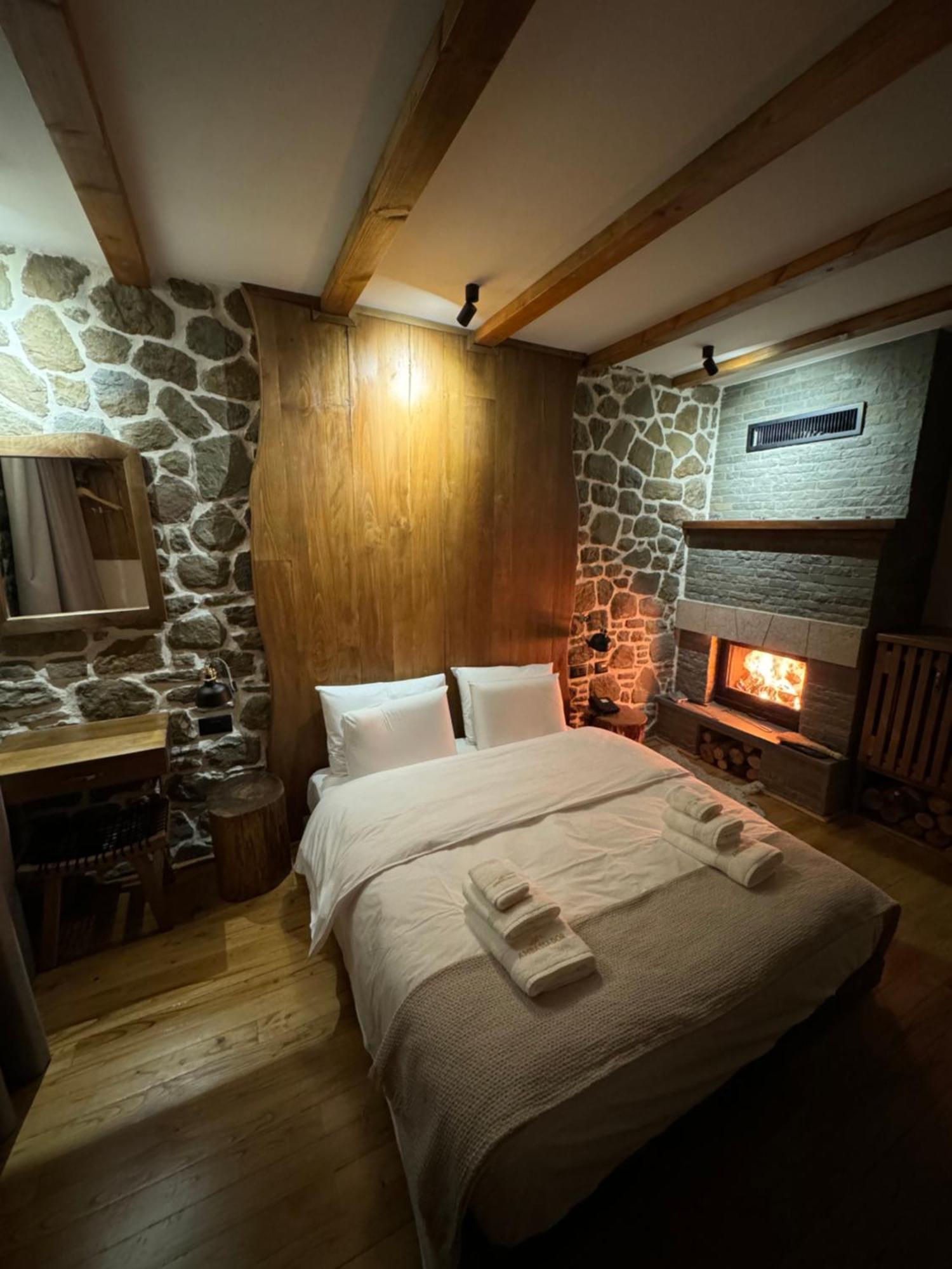 Hotel Ambassador Воскопоя Экстерьер фото